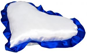 Подушка с наволочкой в виде сердца LIFE, синий кант (38х38см)