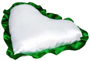 Подушка с наволочкой в виде сердца LIFE, зеленый кант (38х38см)